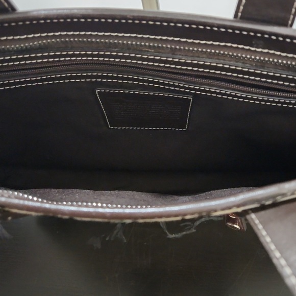 Beautiful Designer Coach Shoulder Tote Bag - Picture 3 of 6